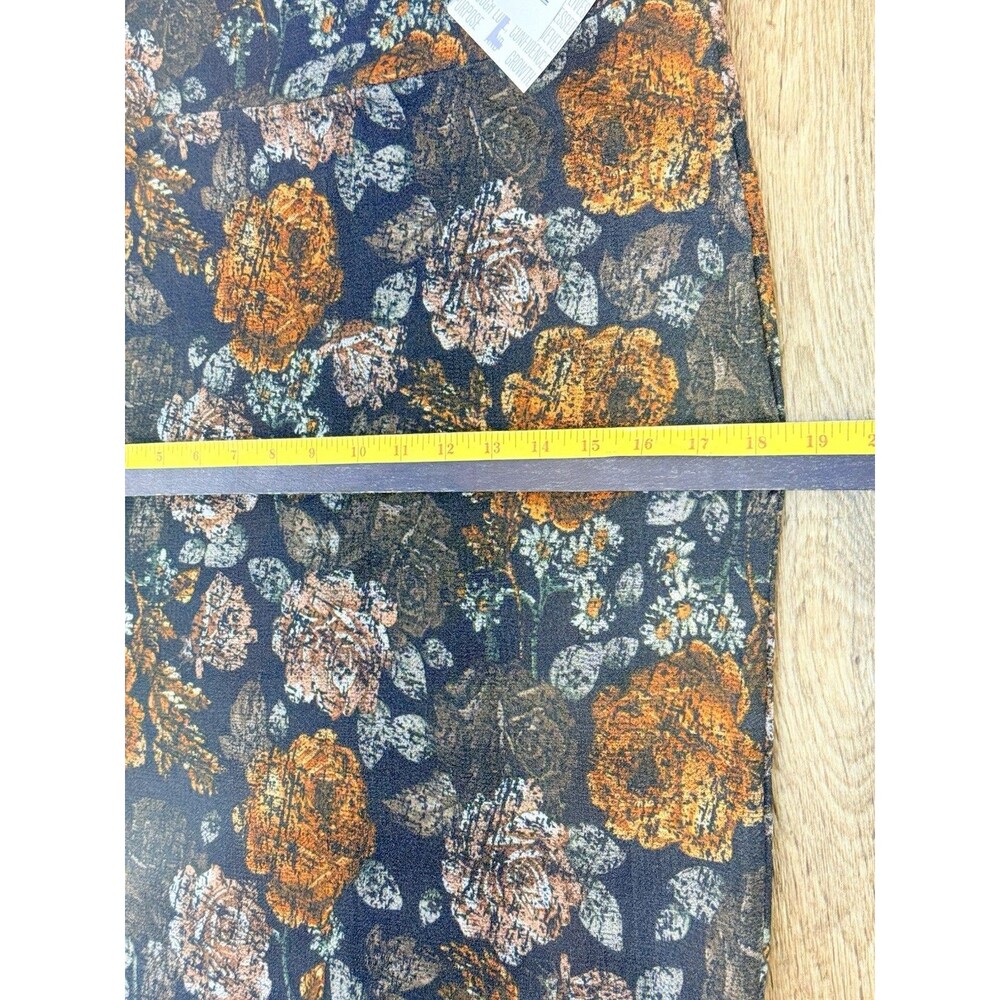 NEW Lularoe Cassie Skirt Women's L Black Flowers Fitted  Pull On Stretch - Picture 7 of 10